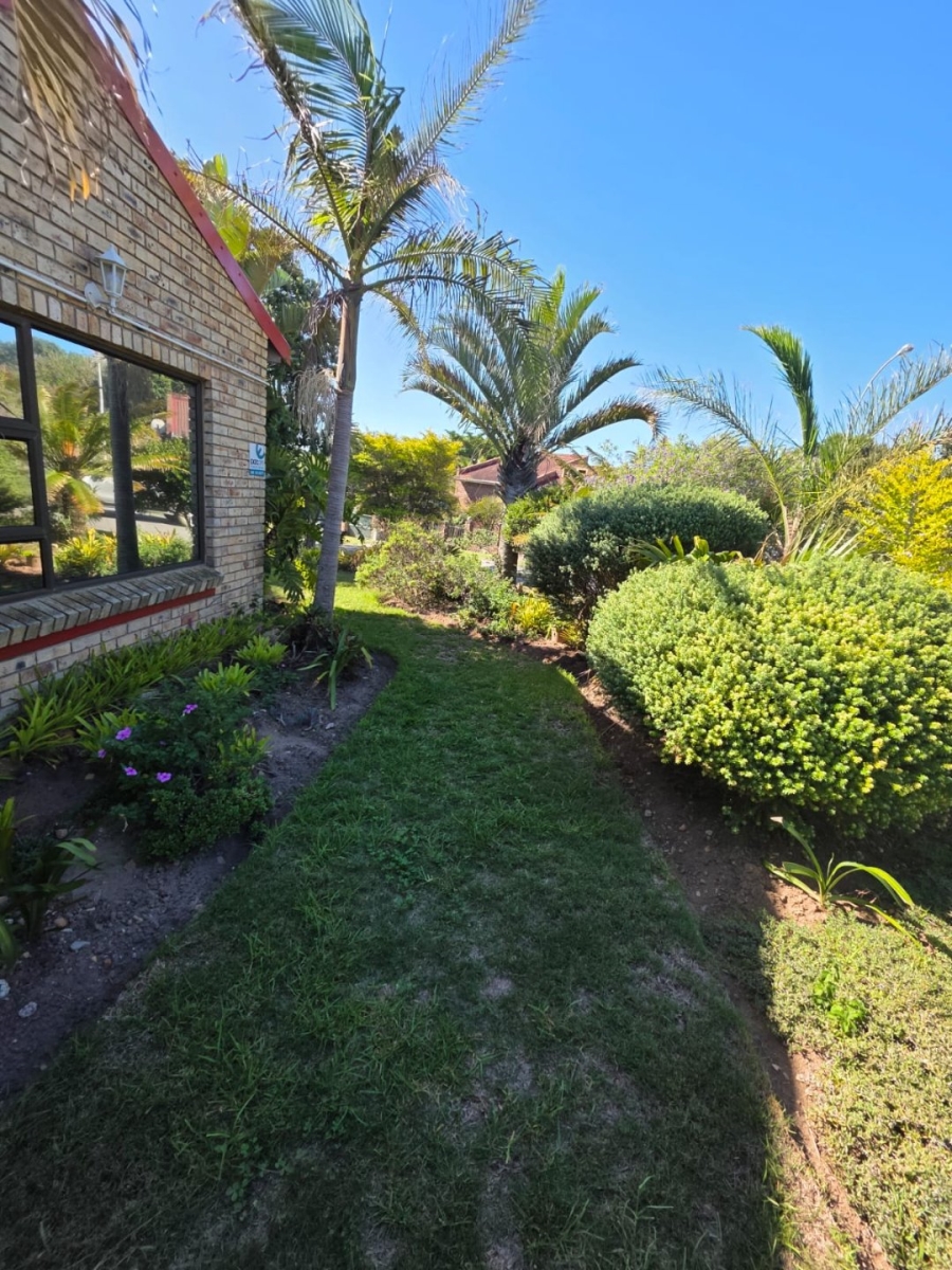 4 Bedroom Property for Sale in Aston Bay Eastern Cape